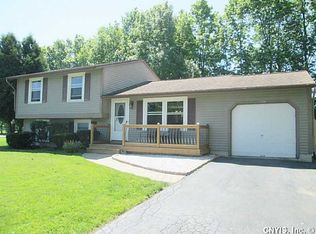 4178 Balboa Dr, Liverpool, NY 13090