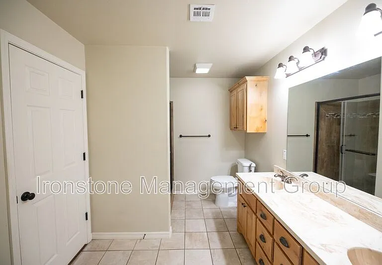 120 W Dogwood St — Photo 16