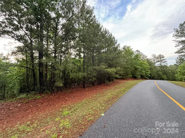 1391 E Paradise Harbor Dr #153, Connelly Springs, NC 28612