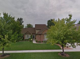 55333 Hearthside Dr, Shelby Township, MI