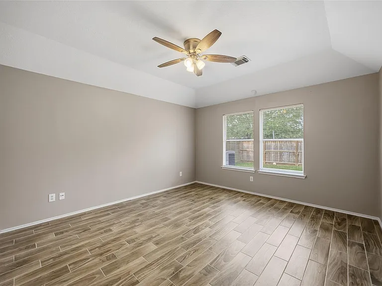 2734 Trinity Glen Ln — Photo 14