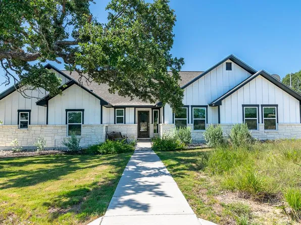 239 Peter Kleid Loop, Blanco, TX 78606