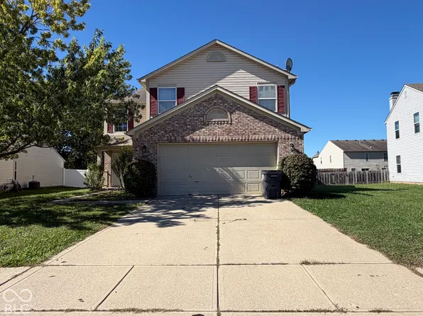 1946 Central Park Blvd W, Greenwood, IN 46143