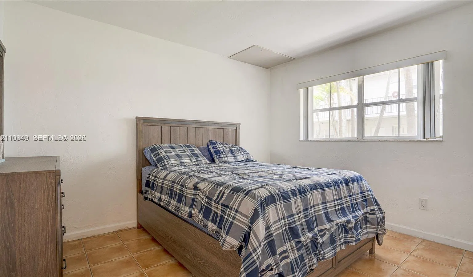 8600 SW 67th Ave — Photo 3