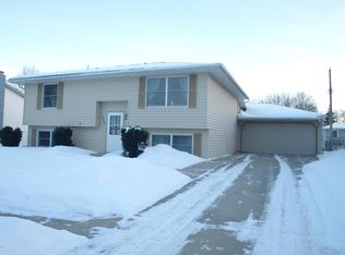 1926 43rd St NW, Rochester, MN 55901