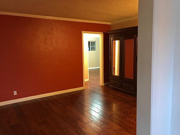 2nd image of 5243 Alhama Dr