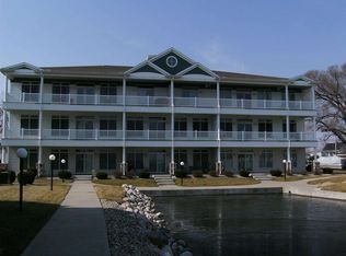 1300 S Harkless Dr APT B5, Syracuse, IN 46567
