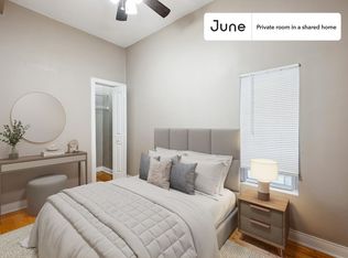 2848 W Palmer St #1-B, Chicago, IL 60647