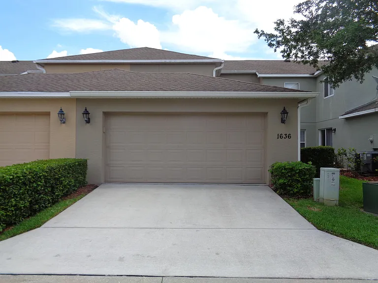 1636 Pointe West Way — Photo 33