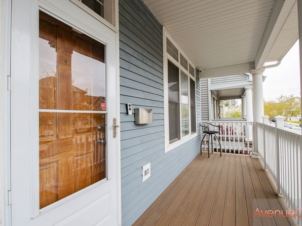 5205 W Olive Ave, Chicago, IL 60646