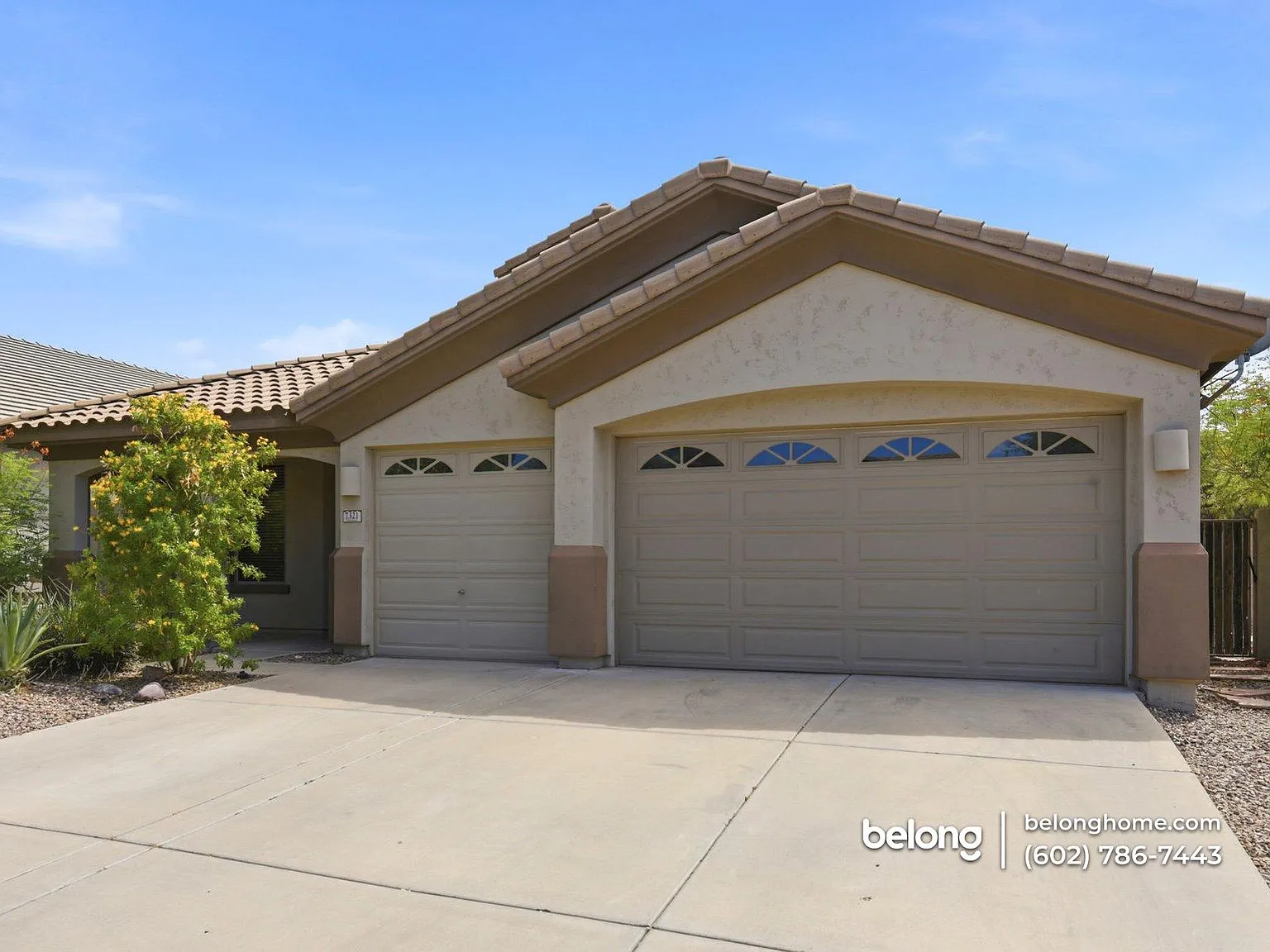 4 bed, 2.0 bath, 2126 sqft, $3,300 — Photo 2