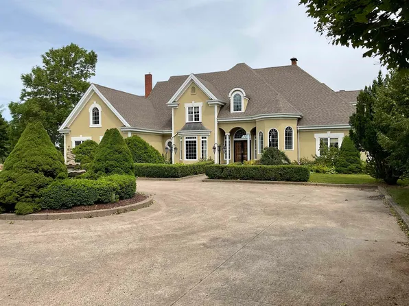 82 Tower Rd, Mulgrave, NS B0E 2G0