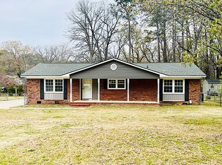 1735 Daisy Ln, Fayetteville, NC 28303