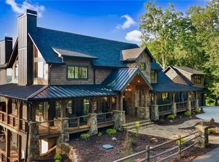 684 Overlook Dr, Blue Ridge, GA 30513