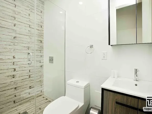 37 Monroe Street image 5 of 5