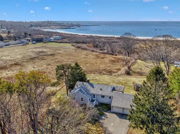 32 Bowery Beach Road, Cape Elizabeth, ME 04107