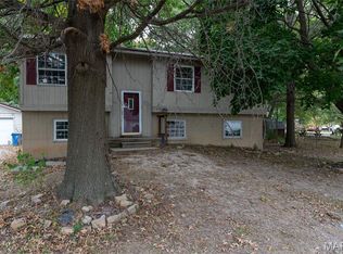 311 Colfax St, Mount Olive, IL 62069