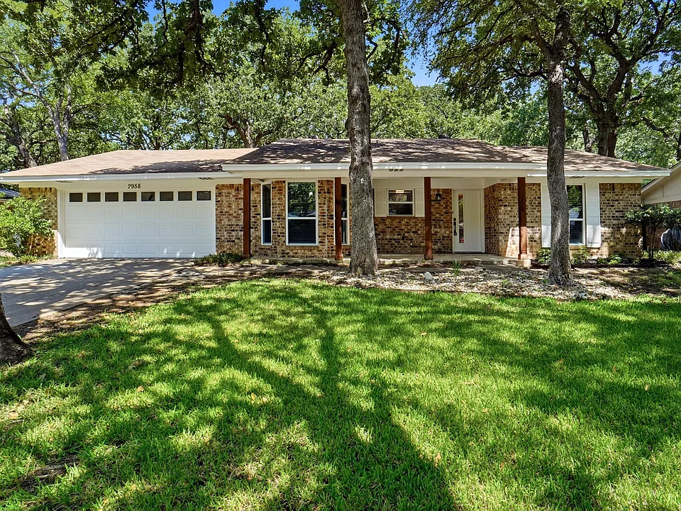2958 Columbine Dr