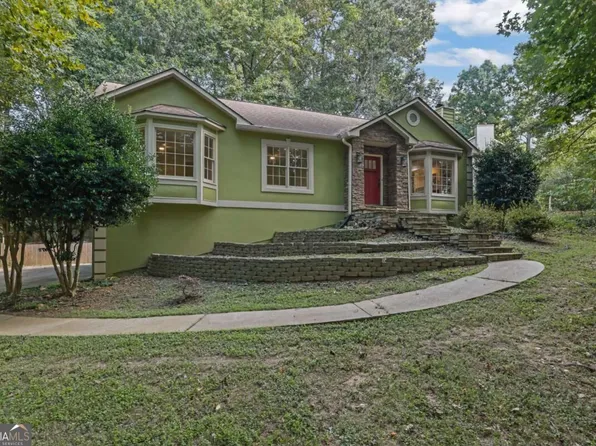 210 Crabapple Ln, Powder Springs, GA 30127