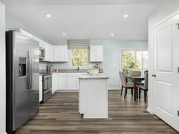 4th image of 5627 Knox Ln