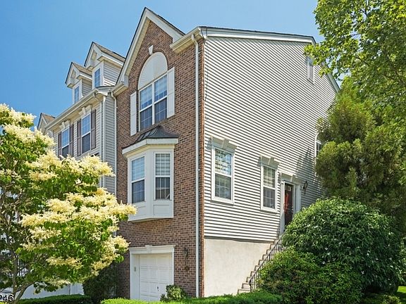 2nd image of 212 Swathmore Dr