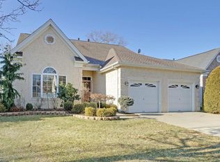 72 Oakmont Ln, Jackson, NJ 08527