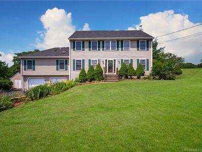 15 Knight Lane, North Haven, CT, 06473