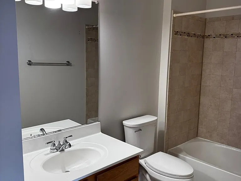 20240 Macglashan Ter #2203 — Photo 31