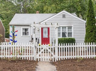 609 Leonard Ave, Dekalb, IL 60115