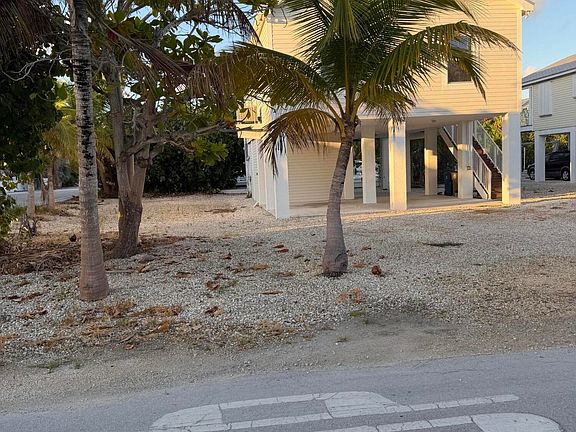 2nd image of 27452 Anguila Ln