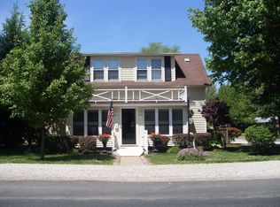 914 N 9th St, Marshall, IL 62441