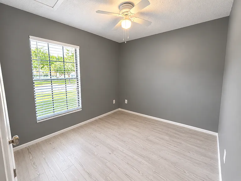 758 S Edgemon Ave — Photo 7