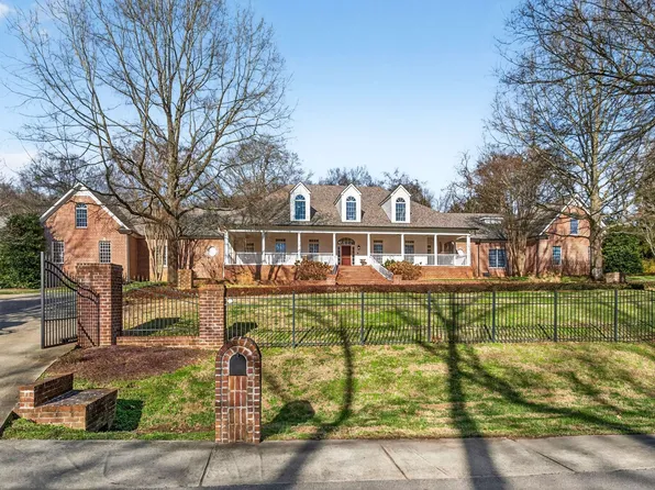 1228 Mary Helen Dr, Nashville, TN 37220