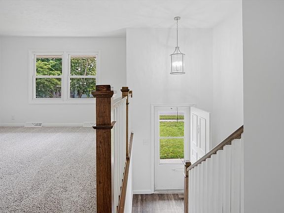 3rd image of 1311 Townley Dr