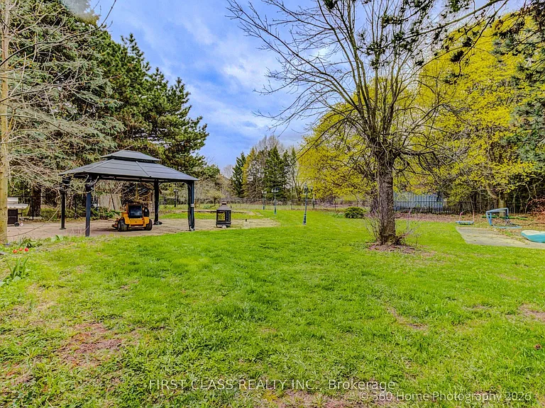 1201 Kingdale Rd — Photo 3
