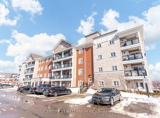60 Baycliffe Cres #204, Brampton, ON L7A0Z4