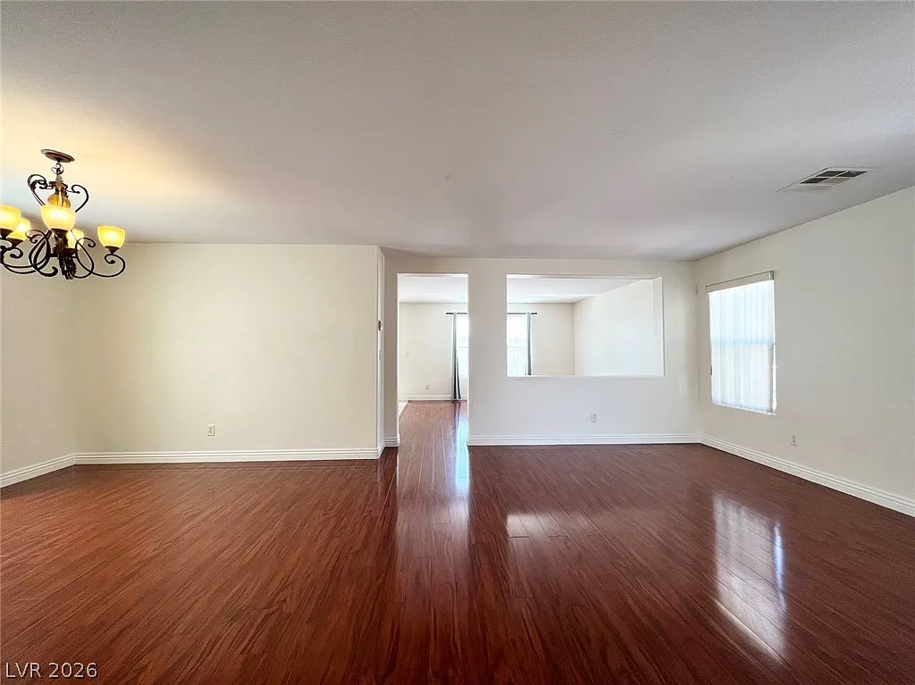 3 bed, 2.5 bath, 1824 sqft, $2,195 — Photo 3