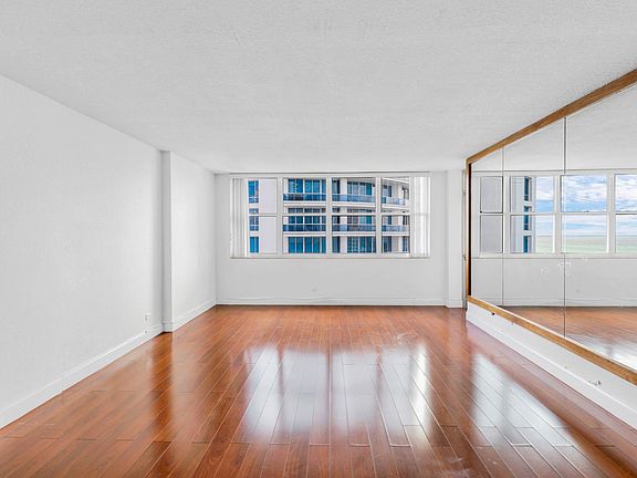4th image of 6039 Collins Ave APT 1621