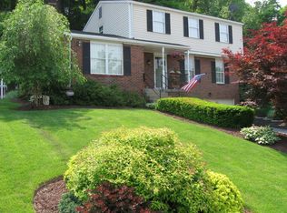 216 Ligonier Ln, New Kensington, PA 15068