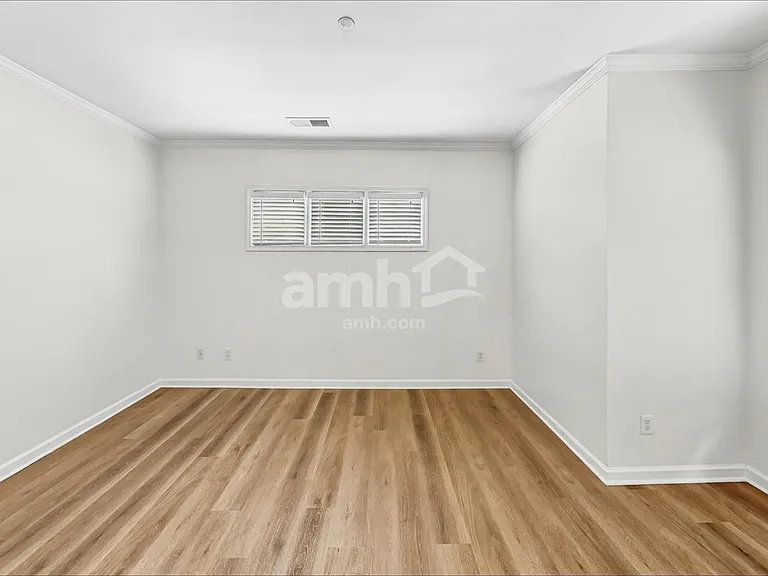 710 Pear Grove Pl — Photo 11