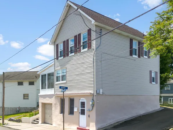 2 W Newport St, Hanover Township, PA 18706