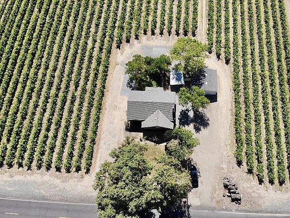 2nd image of 19025 N De Vries Rd