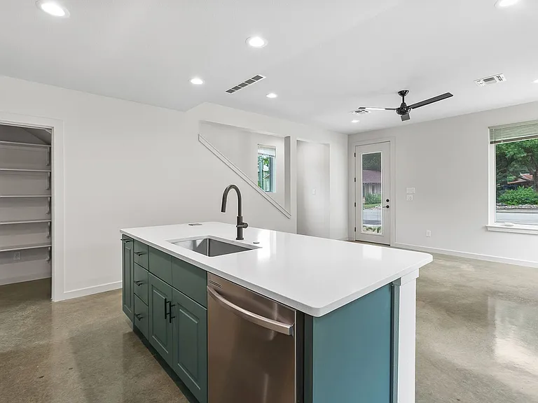Modern Luxury in San Marcos' Premier Courtyard Community Now Leasing! — Photo 117