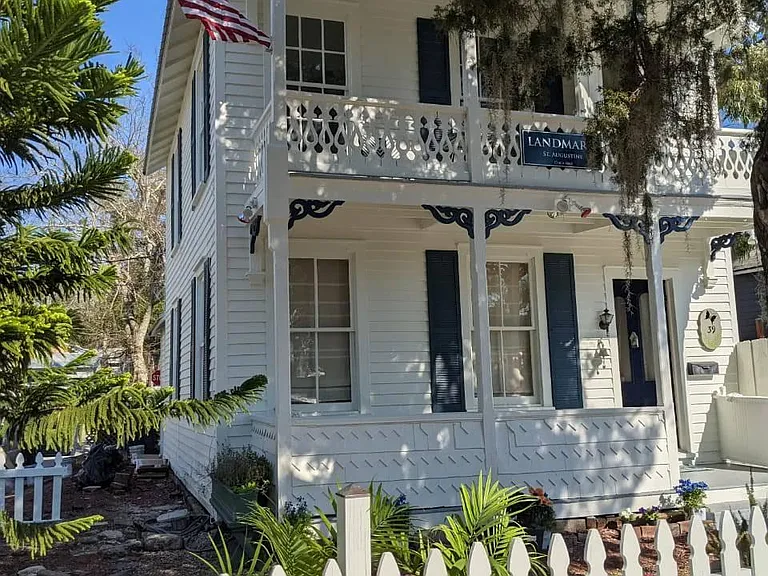 39 San Marco Ave — Photo 3