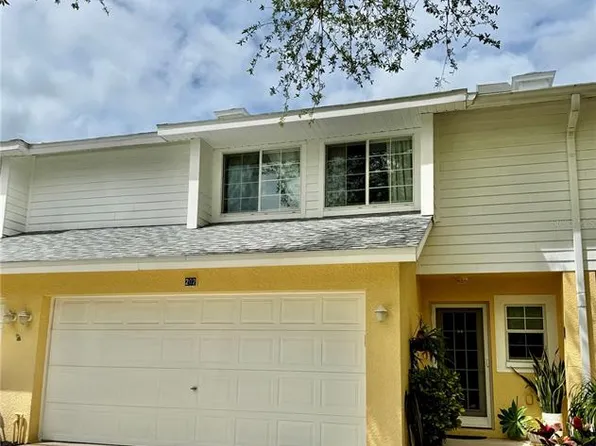 1116 Sunset Point Rd APT 202, Clearwater, FL 33755