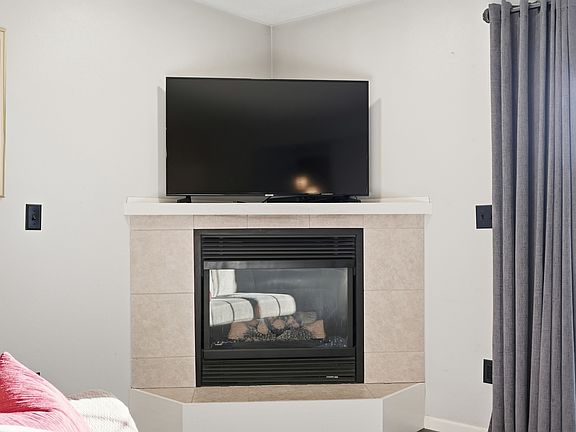 5th image of 2865 Coral Ct APT 202