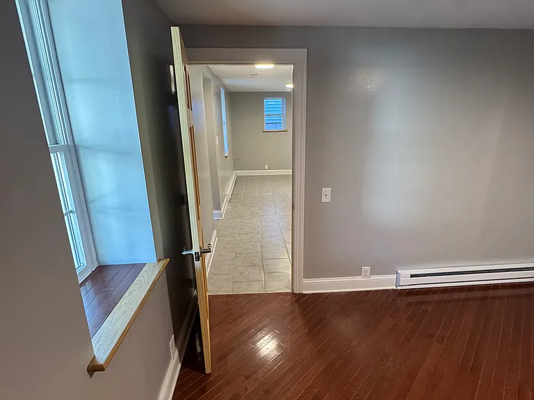 144 Fall St #5 — Photo 9