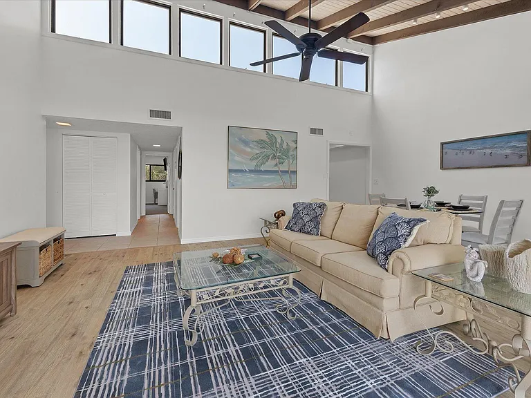 500 Park Blvd S #109 — Photo 8