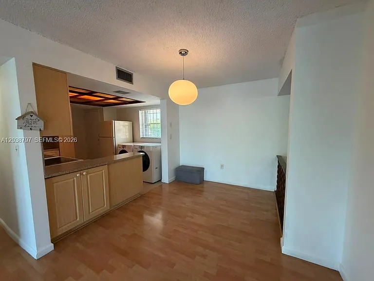 8775 Park Blvd #318 — Photo 3