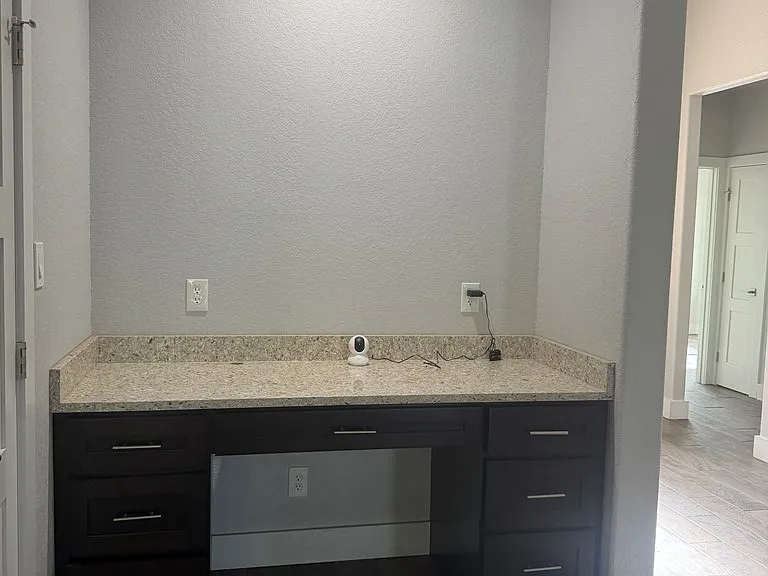 2408 Birkdale Ln — Photo 8